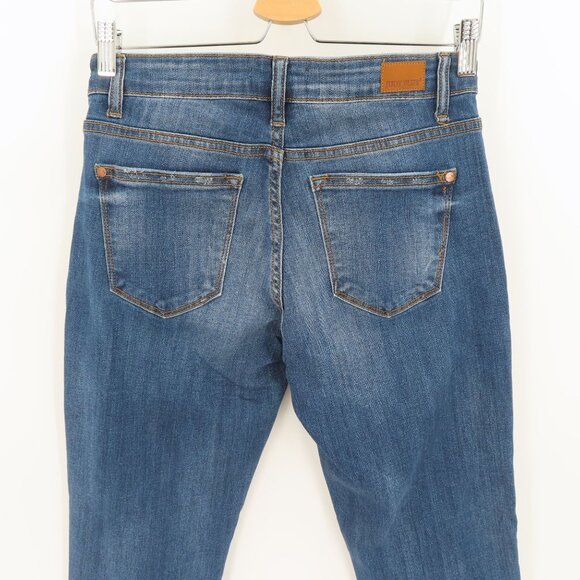 Judy Blue Womens 5/27 Boyfriend Fit Whiskered Blue Wash Denim Jeans Distressed - Picture 6 of 13